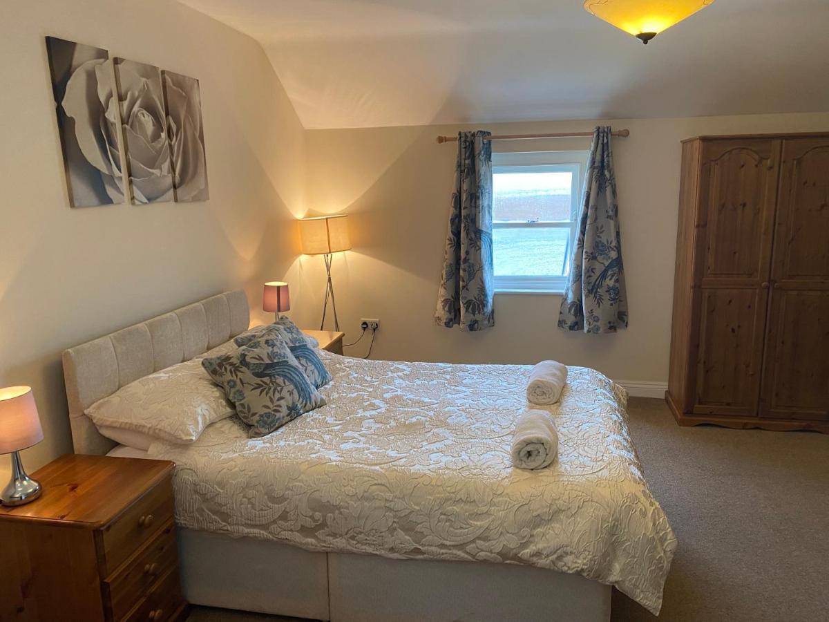 The Duke Of Edinburgh Inn Newgale Экстерьер фото
