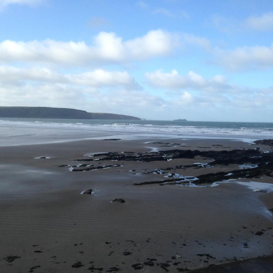 The Duke Of Edinburgh Inn Newgale Экстерьер фото