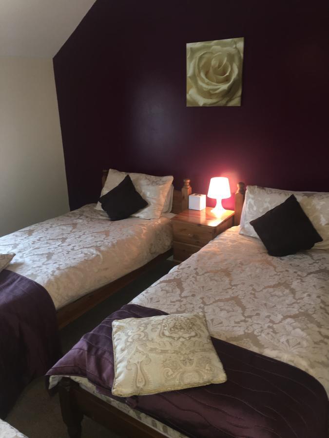 The Duke Of Edinburgh Inn Newgale Экстерьер фото