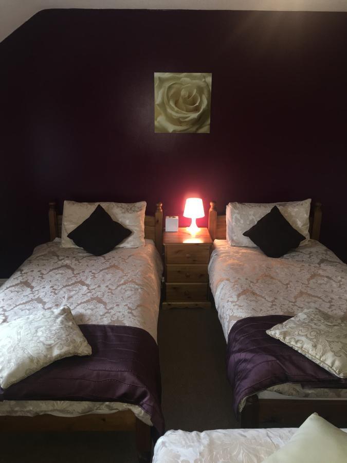 The Duke Of Edinburgh Inn Newgale Экстерьер фото