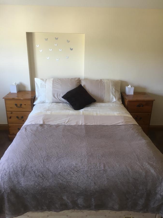 The Duke Of Edinburgh Inn Newgale Экстерьер фото
